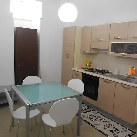 Casa Via Roma 公寓 *
